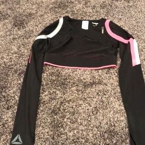 Women’s Reebok long sleeve workout crop top